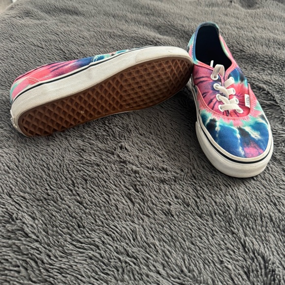 Vans Women Tie-Dye Canvas Sneakers - Pink & Blue - Picture 2 of 3
